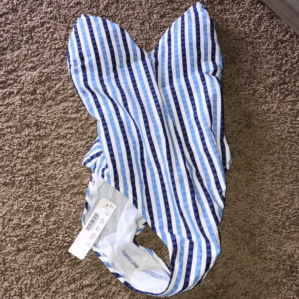 Bathing suit